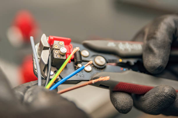 Best Electrician Near Me  in Walnut, IL