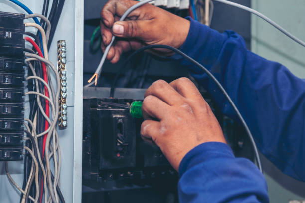 Best Electrical Contractors for Businesses  in Walnut, IL